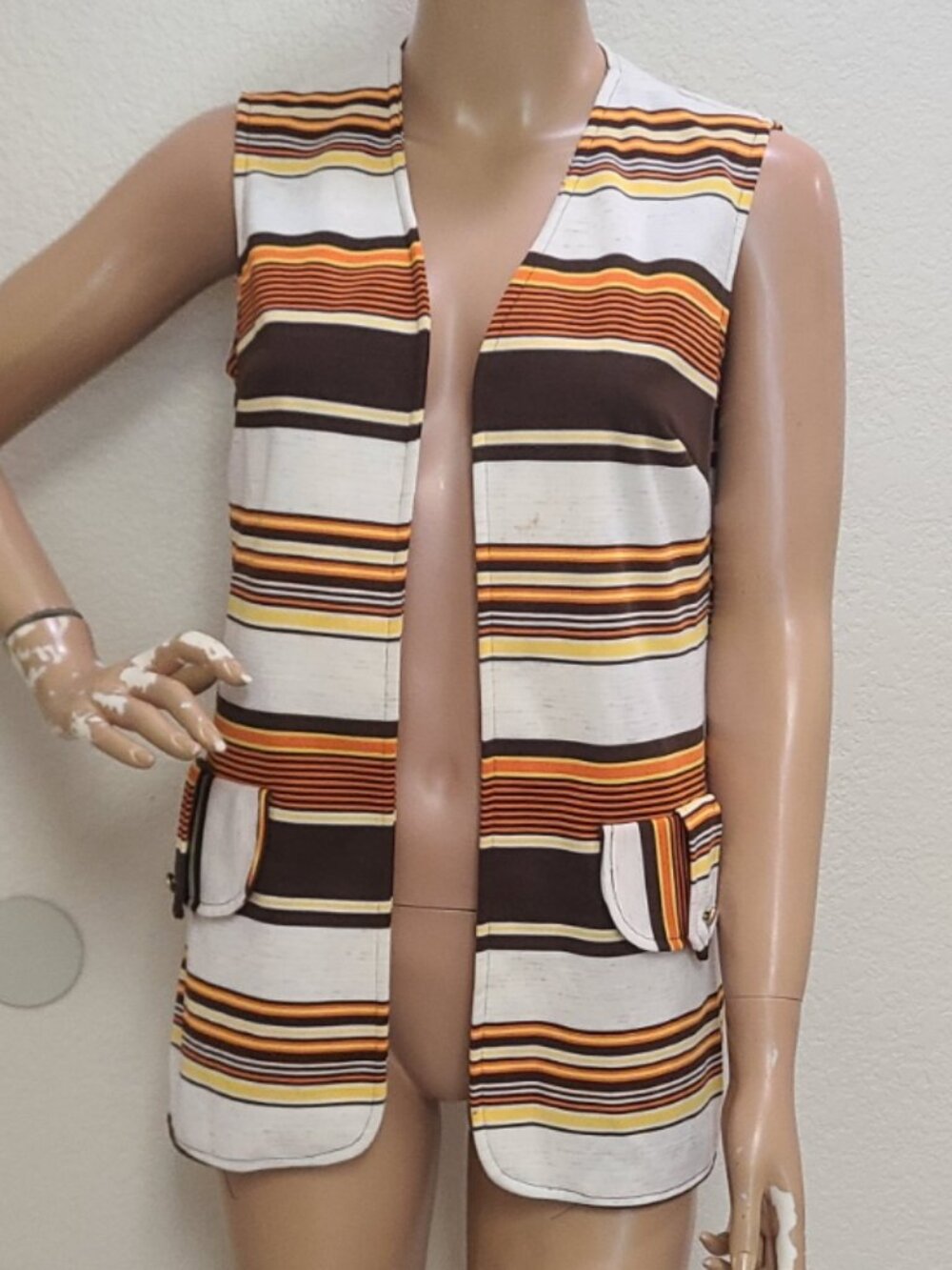 VINTAGE 1970s JSE CALIFORNIA STRIPED KNIT VEST POLYESTER HIPPIE MOM sz 10